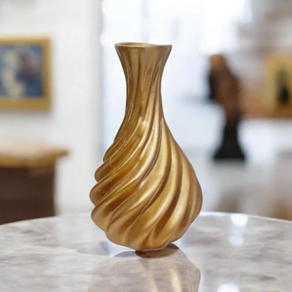 تصویر از گلدان مارپیچ