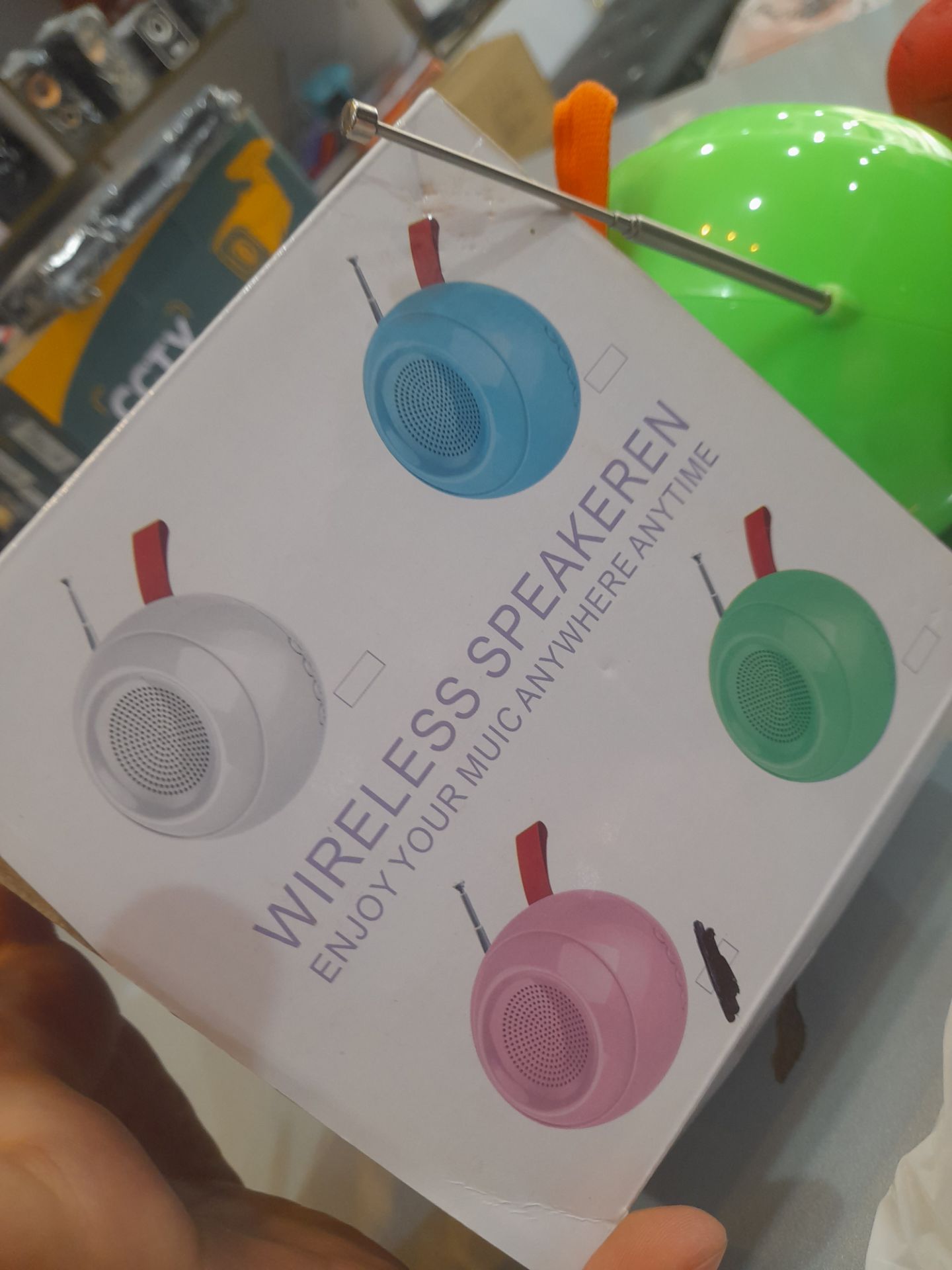 تصویر از اسپیکر B07