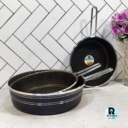 تصویر از گلدانی ریسه