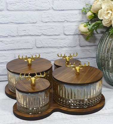 تصویر از پذیرایی نیلا