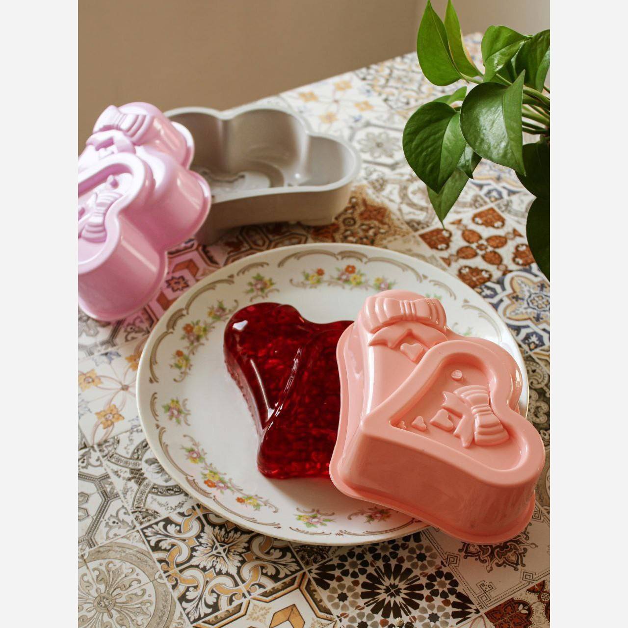 تصویر از قالب ژله قلب وپاپیون کوچک فاران